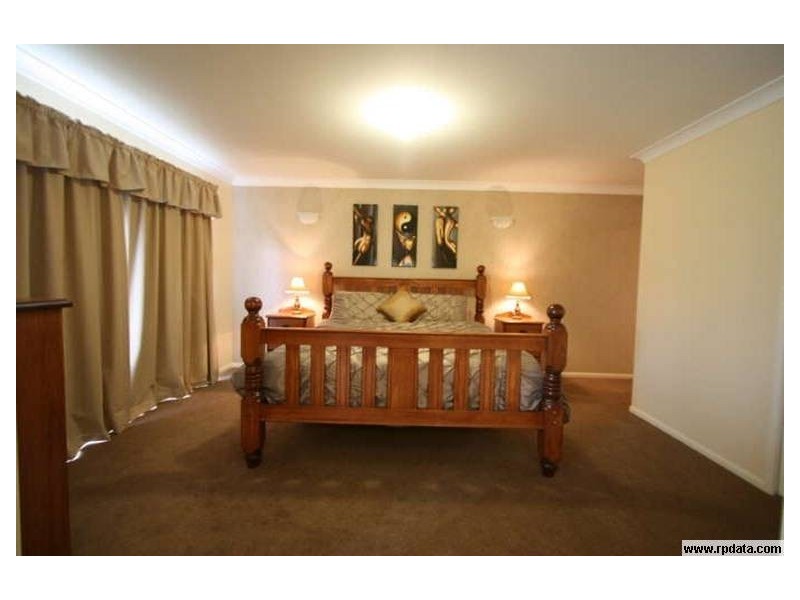 1 Horseshoe Crescent, New Beith QLD 4124