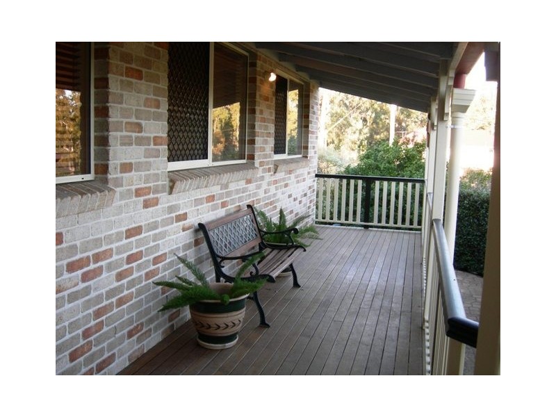 1 Horseshoe Crescent, New Beith QLD 4124