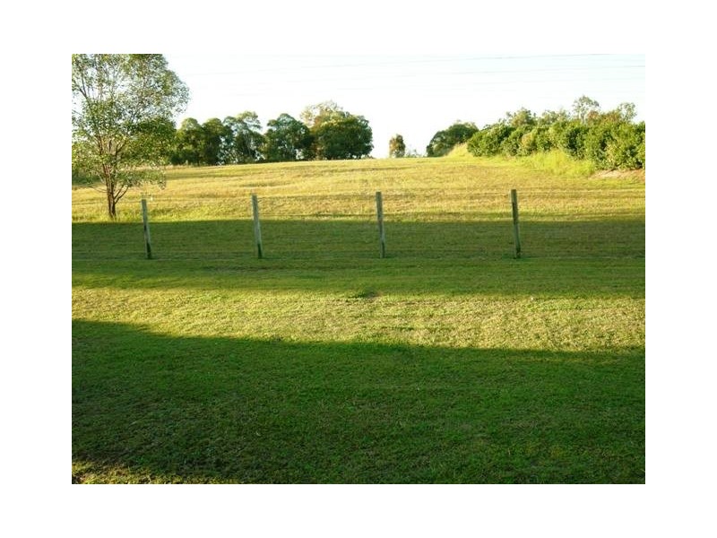 1 Horseshoe Crescent, New Beith QLD 4124