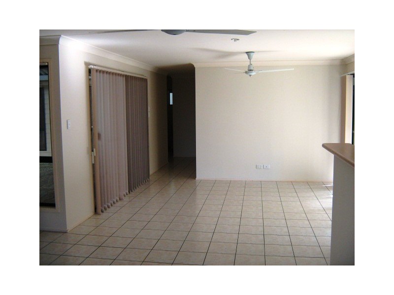 15 Wallaroo Court, Greenbank QLD 4124