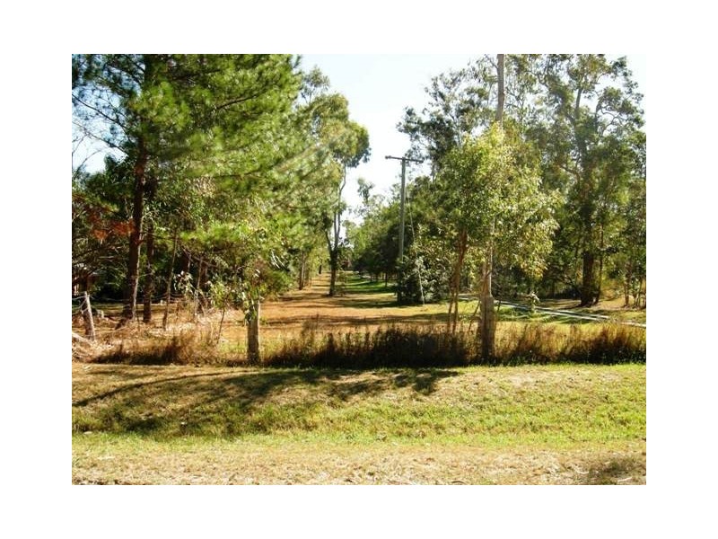61 Smith Road, Park Ridge South QLD 4125