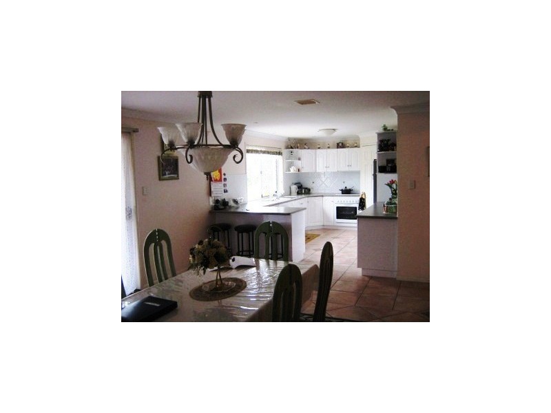 672 Middle Road, Greenbank QLD 4124