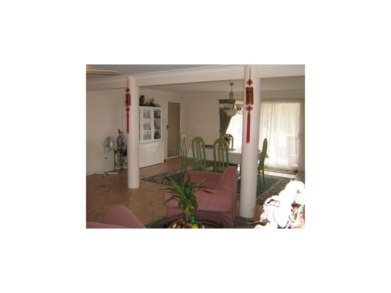 672 Middle Road, Greenbank QLD 4124