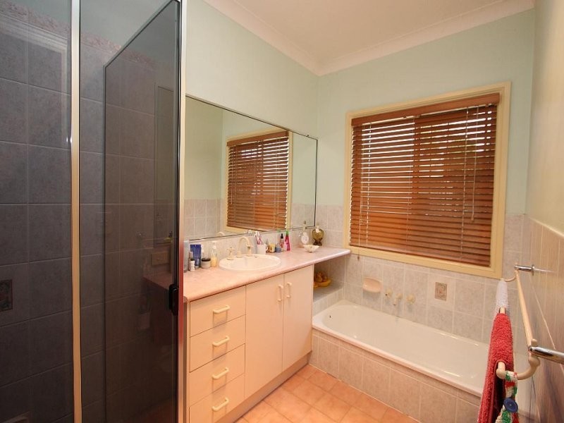 47 Thylungra Rd, Park Ridge South QLD 4125