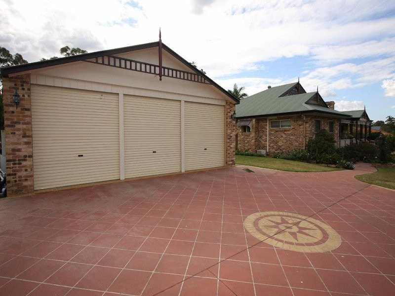 47 Thylungra Rd, Park Ridge South QLD 4125