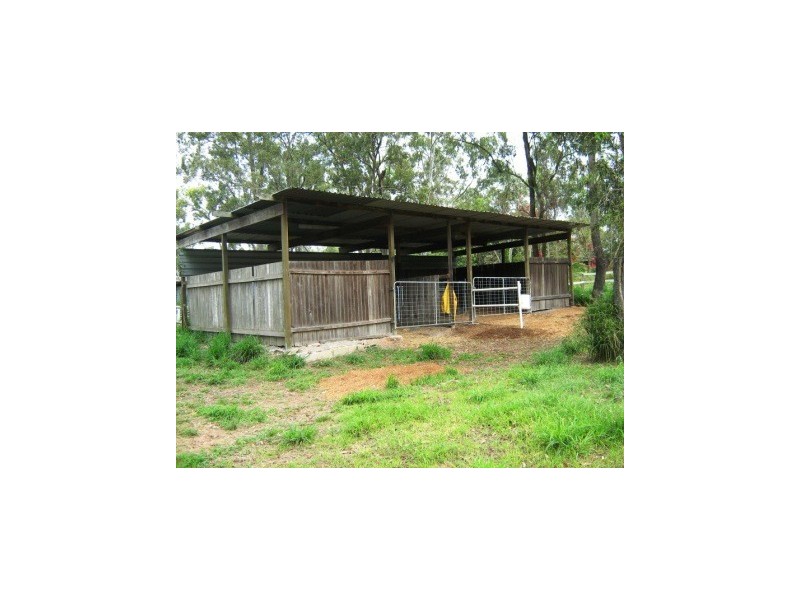 570 Middle Road, Greenbank QLD 4124