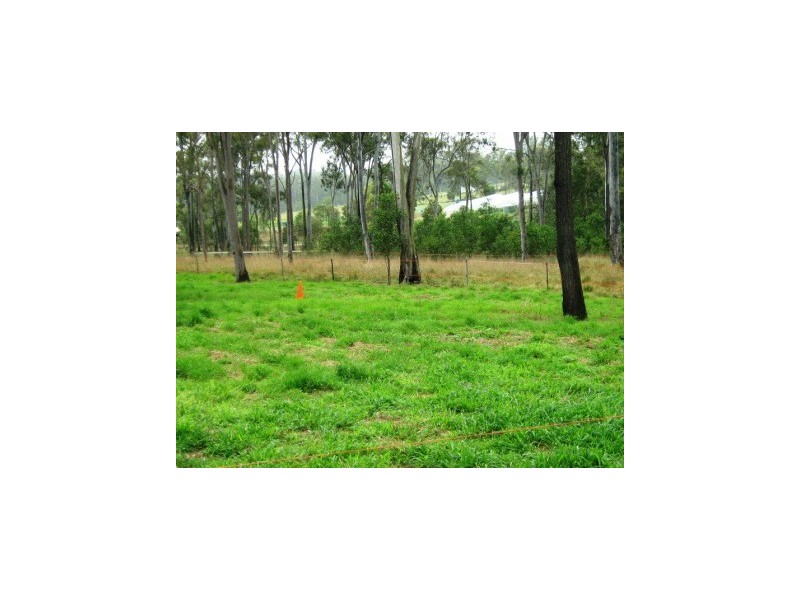 570 Middle Road, Greenbank QLD 4124