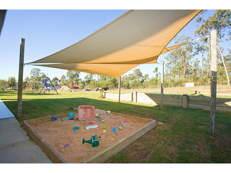 31-37 Blue Crane Court, New Beith QLD 4124