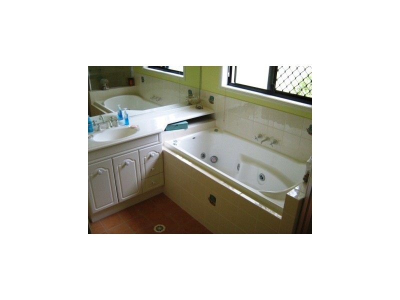 133 Silvereye Crescent, Greenbank QLD 4124