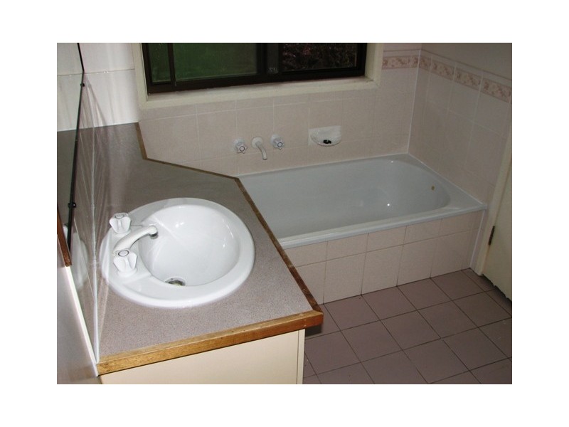 30 Upper McCormack Street, Bundamba QLD 4304