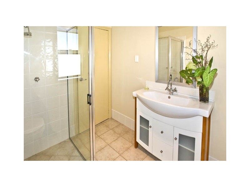 649 Oxley Avenue, Scarborough QLD 4020