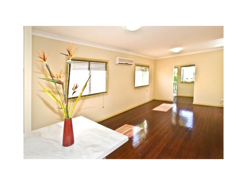 649 Oxley Avenue, Scarborough QLD 4020