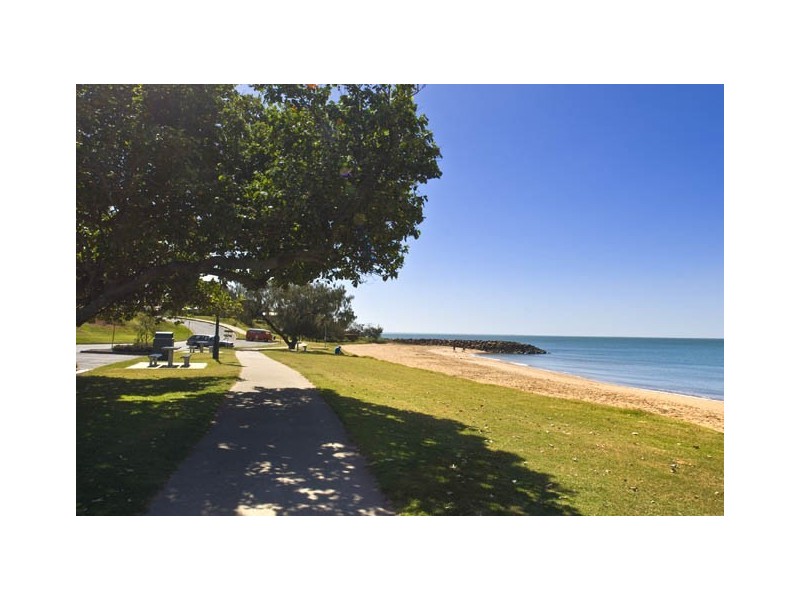 649 Oxley Avenue, Scarborough QLD 4020