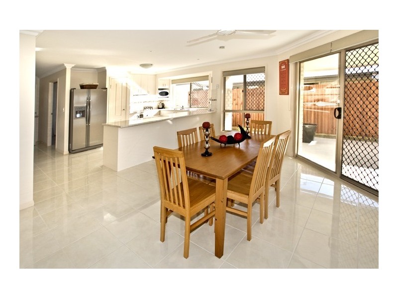 5 Caitlin Court, Rothwell QLD 4022