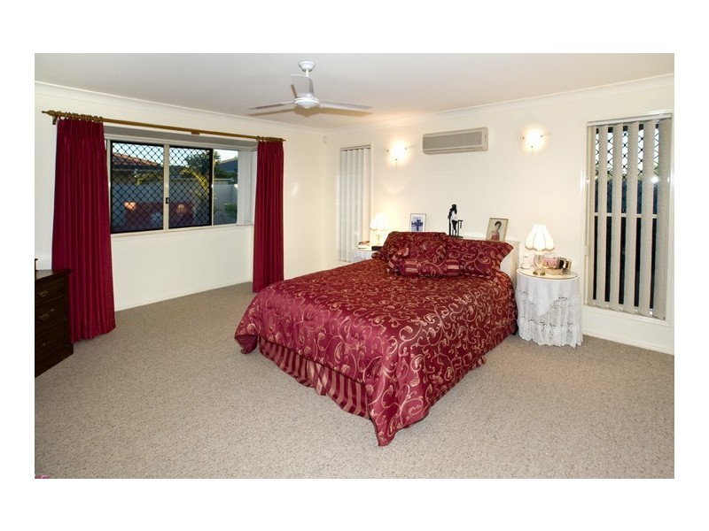 16 Walsh Street, Redcliffe QLD 4020