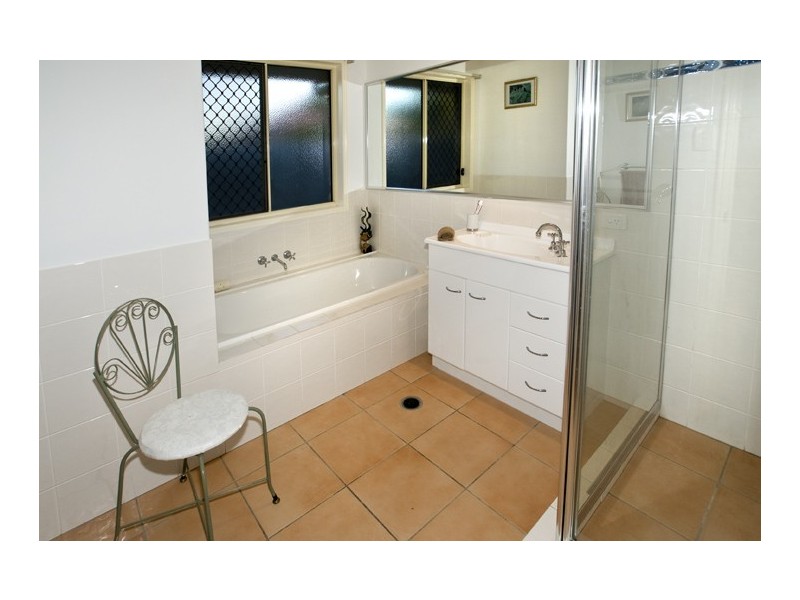 16 Walsh Street, Redcliffe QLD 4020
