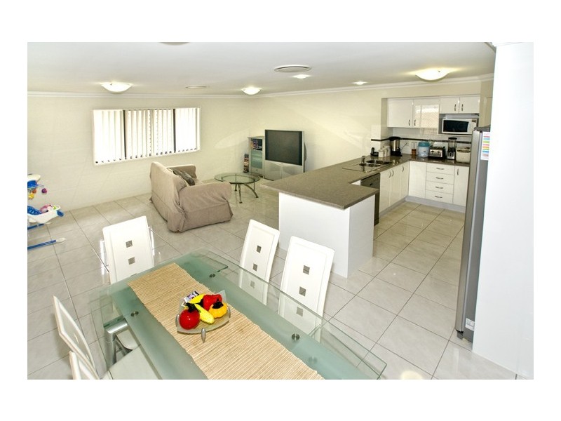 10 Caitlin Court, Rothwell QLD 4022