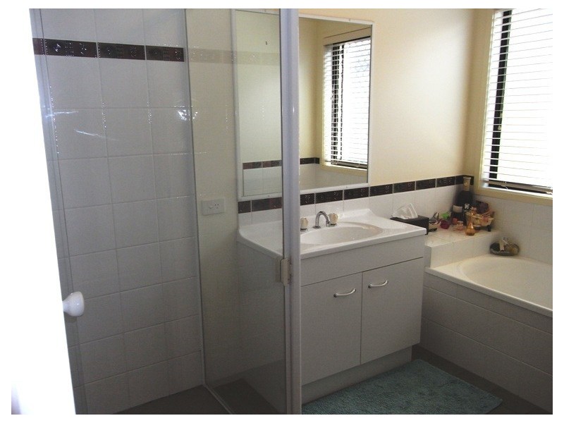 16 Zoe Place, Deception Bay QLD 4508