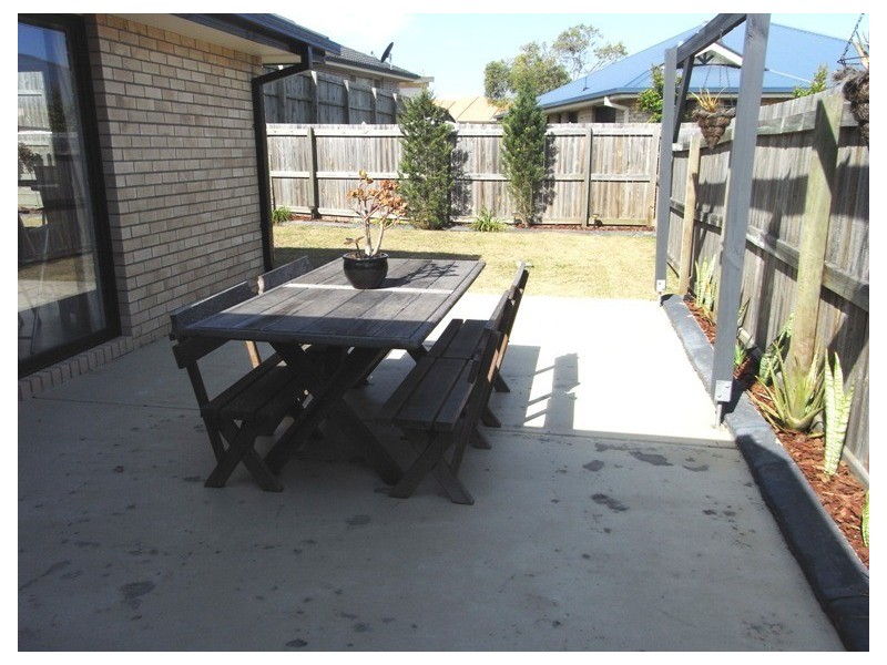 16 Zoe Place, Deception Bay QLD 4508