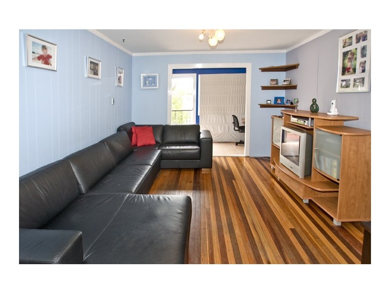 5 Grace Street, Scarborough QLD 4020