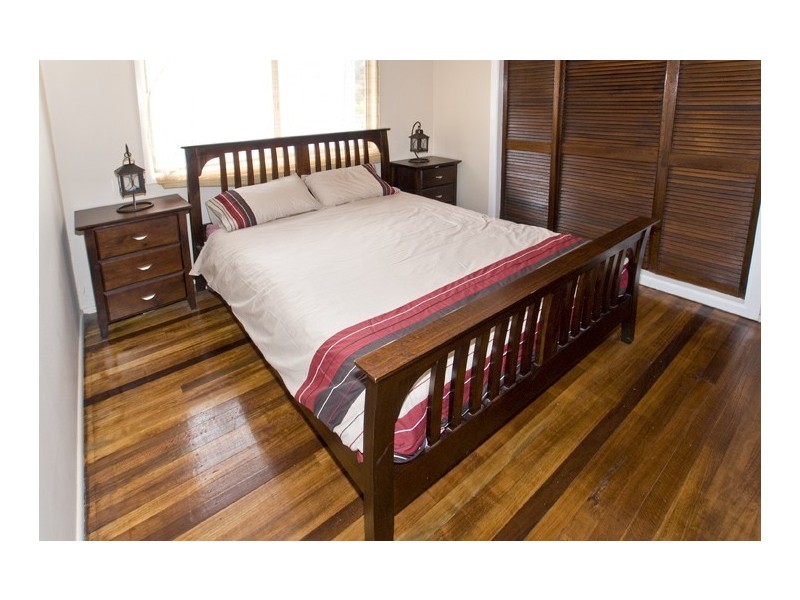 5 Grace Street, Scarborough QLD 4020