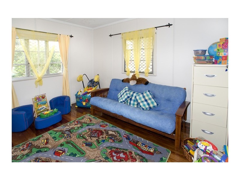 9 Conley Street, Clontarf QLD 4019