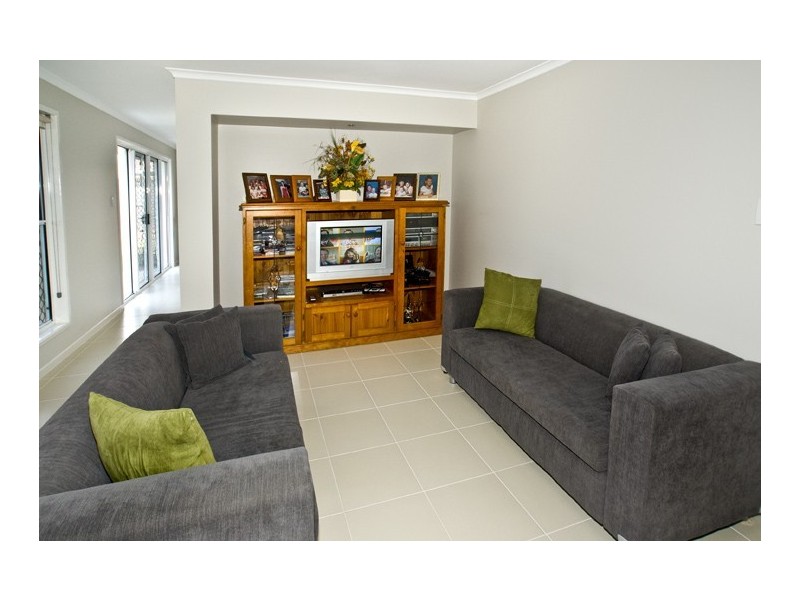 9 Yandina Place, Deception Bay QLD 4508