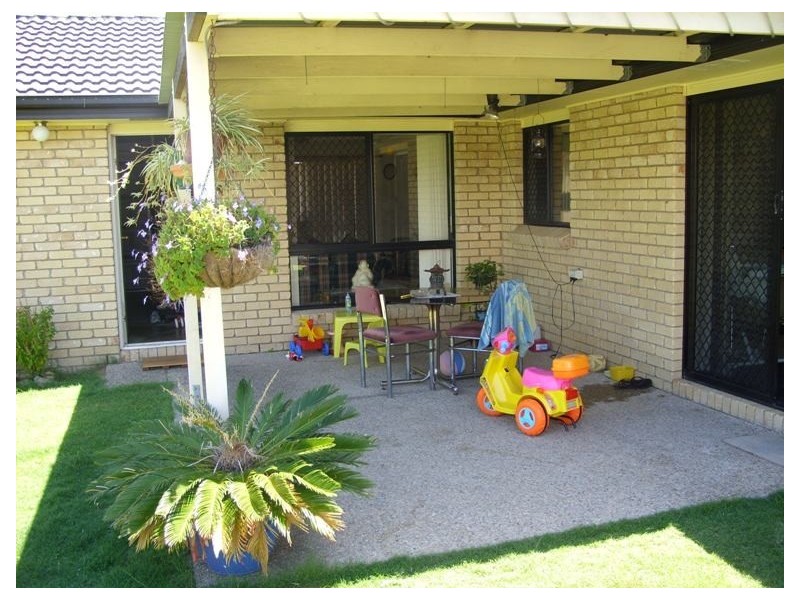 8 Cairns Crescent, Deception Bay QLD 4508