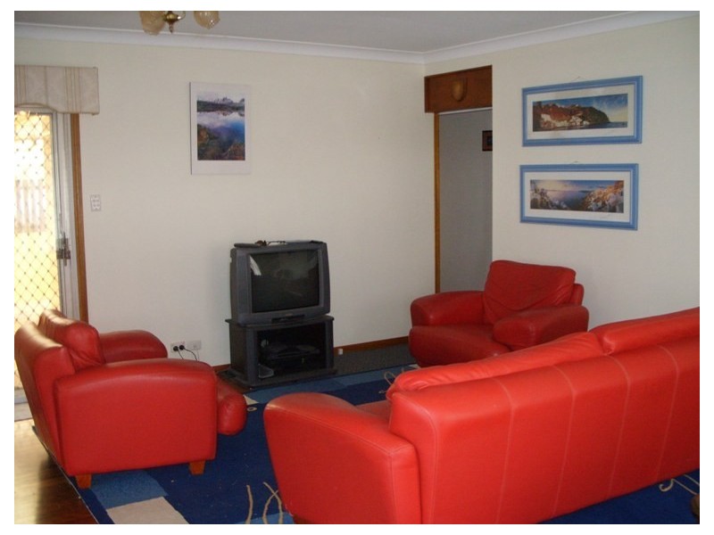 1 Jupiter Court, Eatons Hill QLD 4037