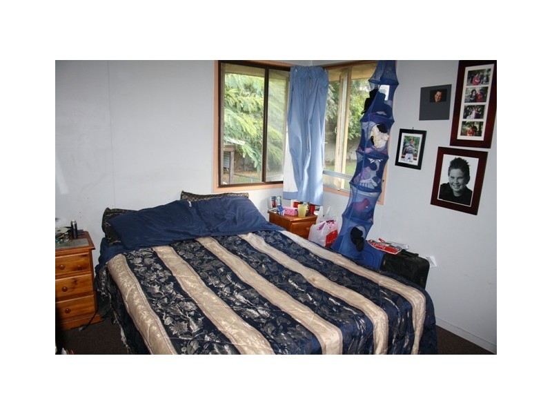 25 Pownall Crescent, Margate QLD 4019