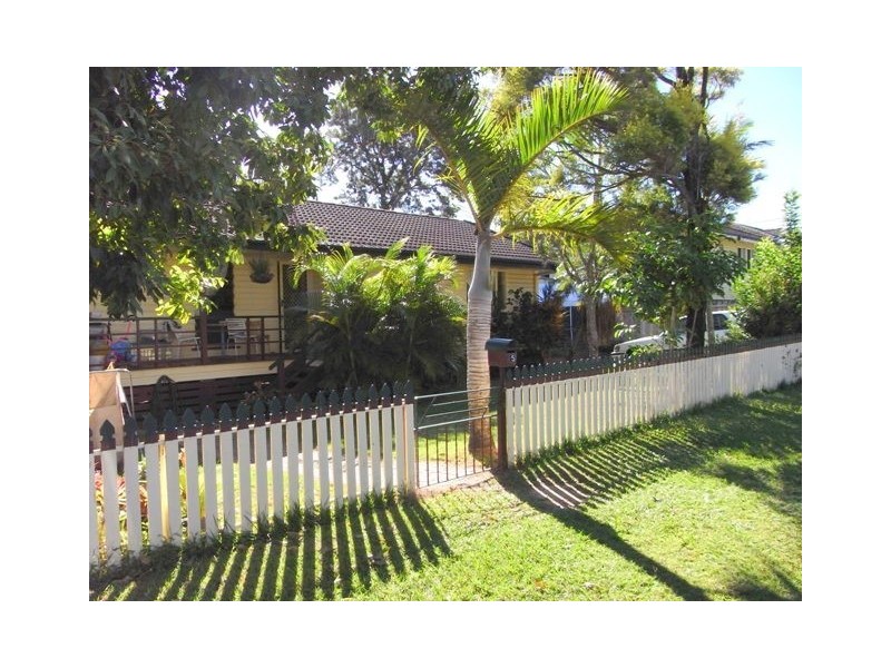25 Pownall Crescent, Margate QLD 4019