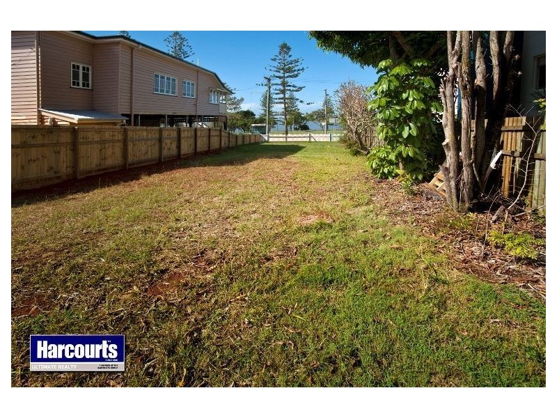 57 Landsborough Avenue, Scarborough QLD 4020