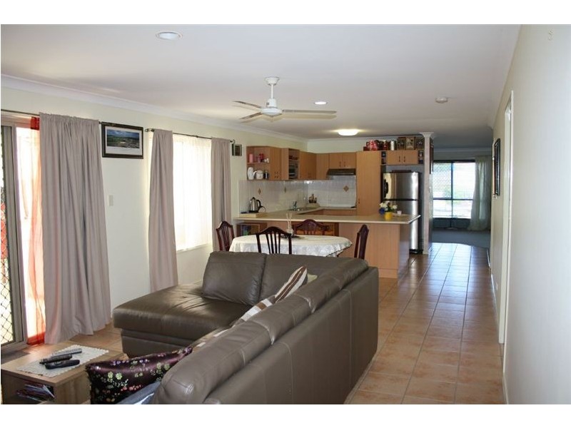 12 Peachester Court, Deception Bay QLD 4508