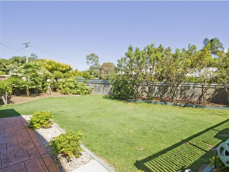 8 Bailey Road, Deception Bay QLD 4508