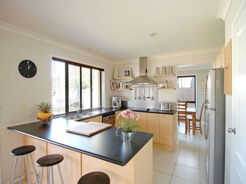 46 Palmtree Avenue, Scarborough QLD 4020