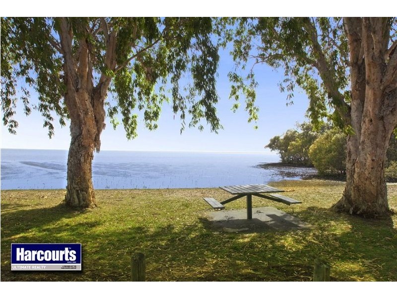 169 Esplanade South, Deception Bay QLD 4508