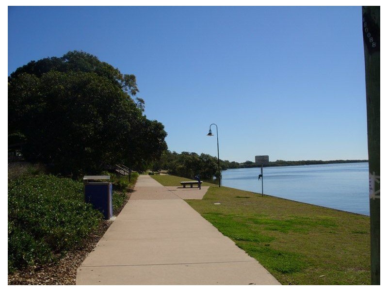 61 Esplanade, Deception Bay QLD 4508