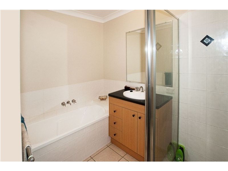 4 Adonis Court, Rothwell QLD 4022