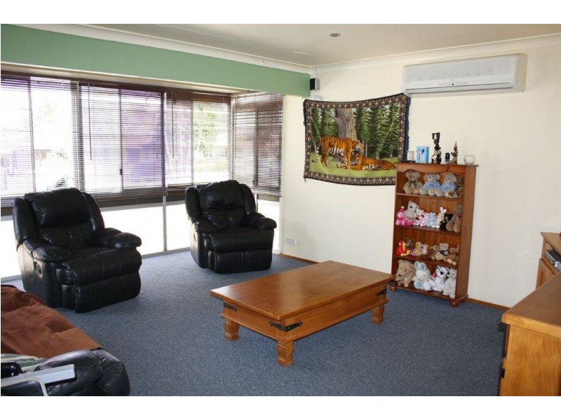 5 Thompson Street, Deception Bay QLD 4508
