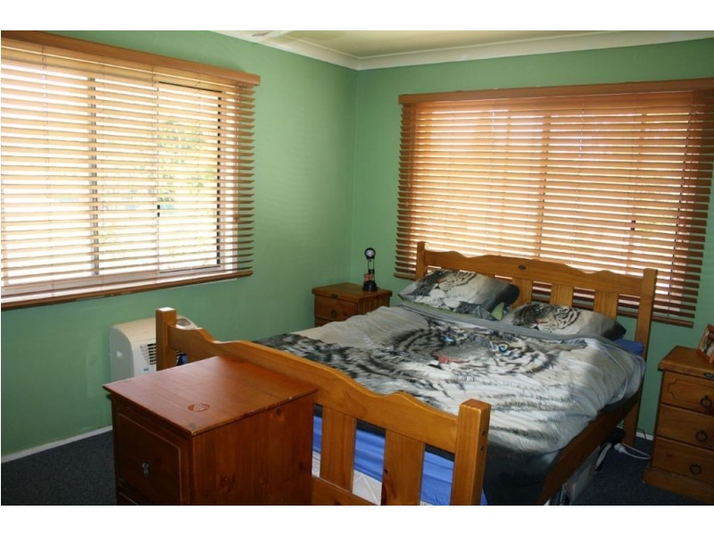 5 Thompson Street, Deception Bay QLD 4508