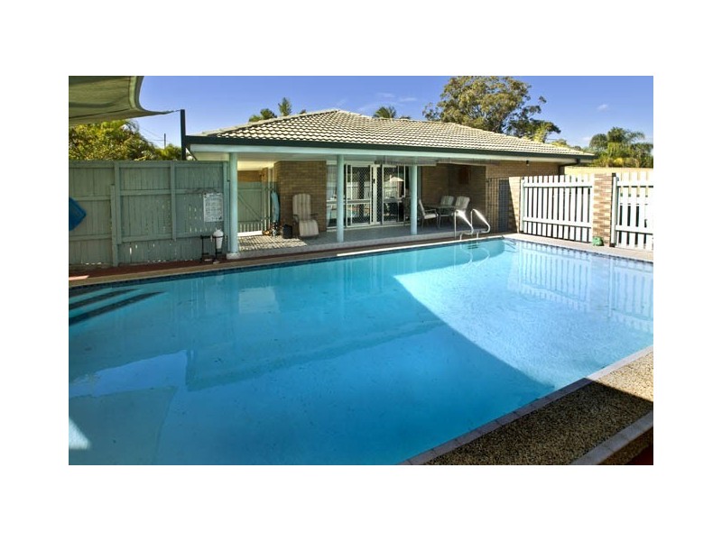 225 MacDonnell Road, Clontarf QLD 4019