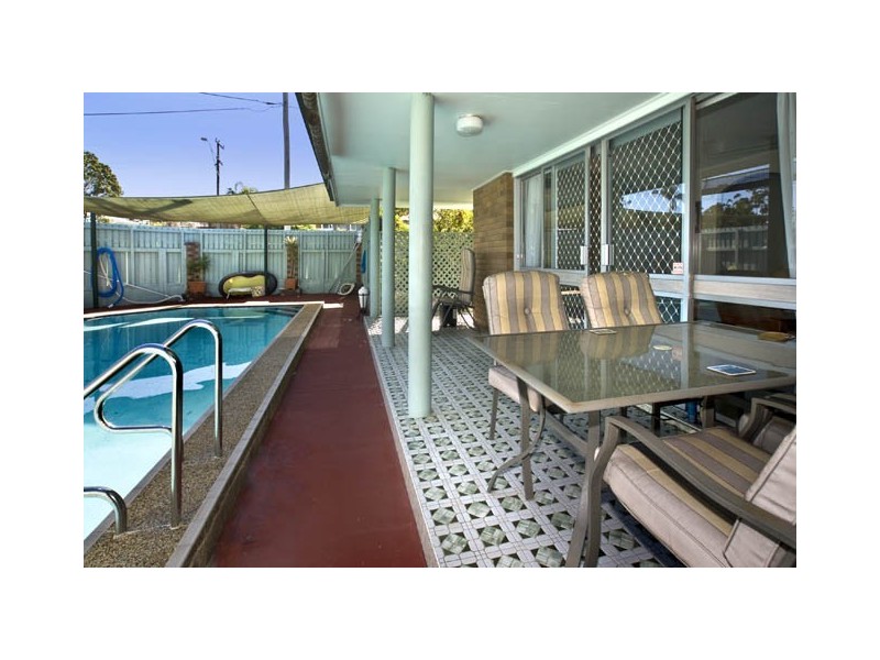 225 MacDonnell Road, Clontarf QLD 4019