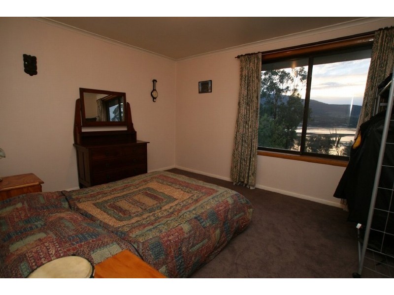 8 Barton Crescent, Bridgewater TAS 7030