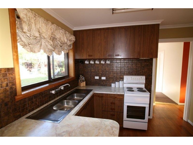 8 Barton Crescent, Bridgewater TAS 7030