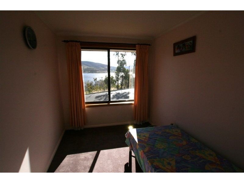 8 Barton Crescent, Bridgewater TAS 7030