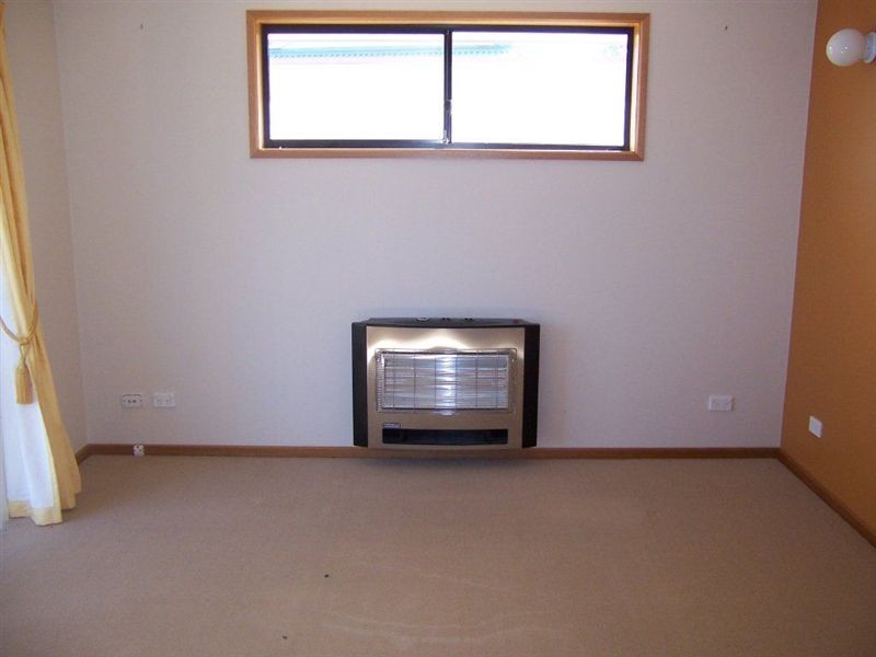 35 Cologne Drive, Oakdowns TAS 7019