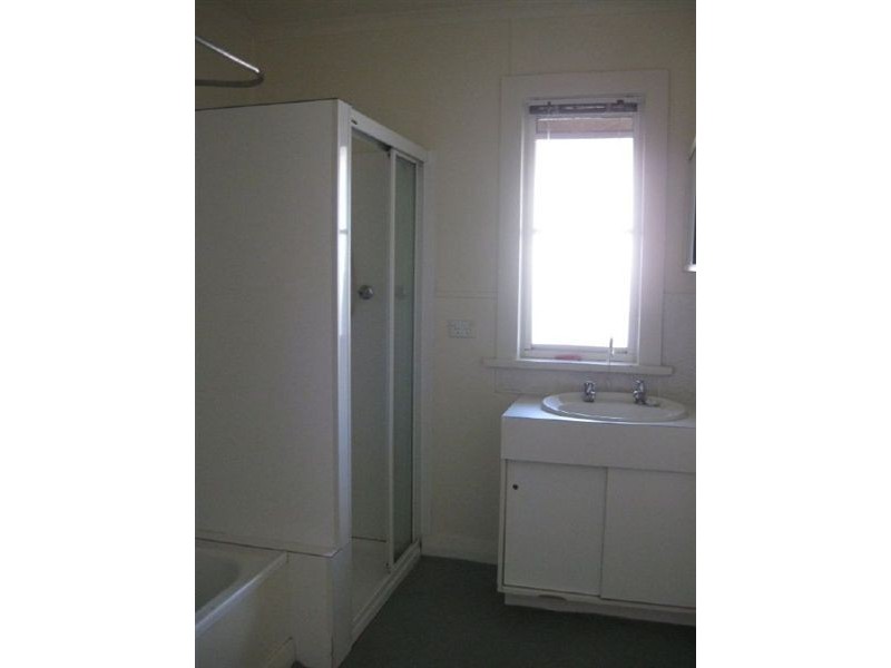 102 Gepp Parade, Derwent Park TAS 7009