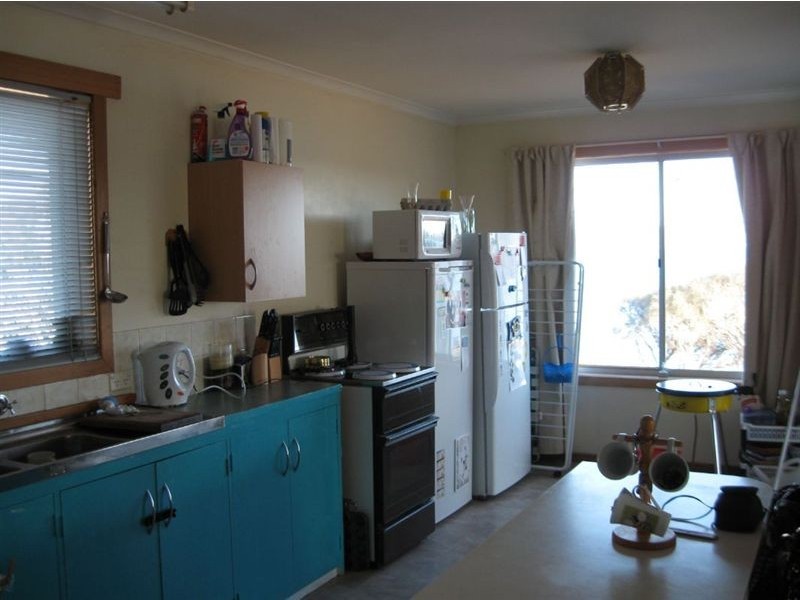 19 Jetty Road, South Arm TAS 7022