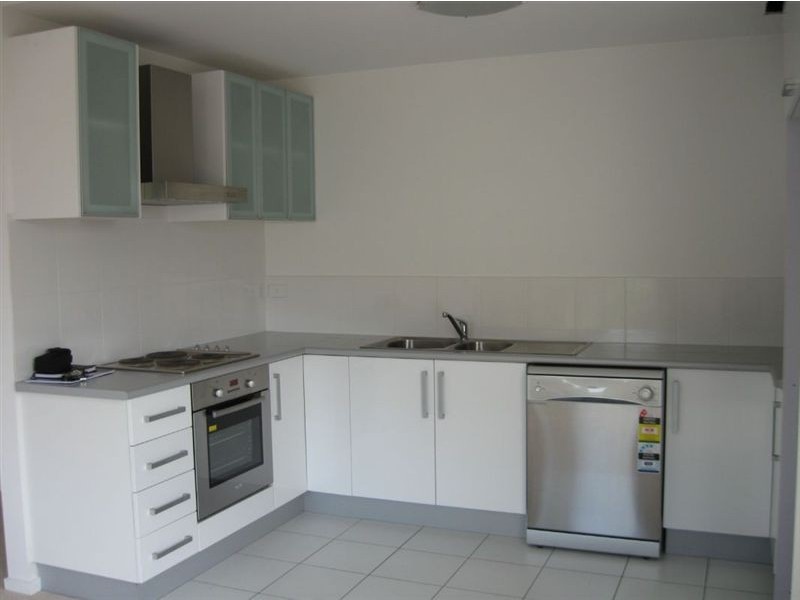 8/4 Nagle PLace, Glenorchy TAS 7010