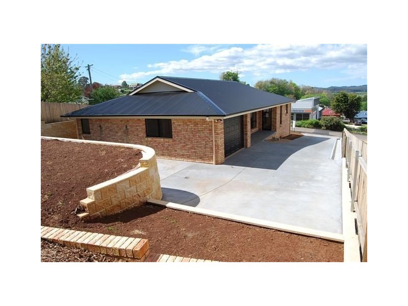 14 West Barrack Street, Deloraine TAS 7304